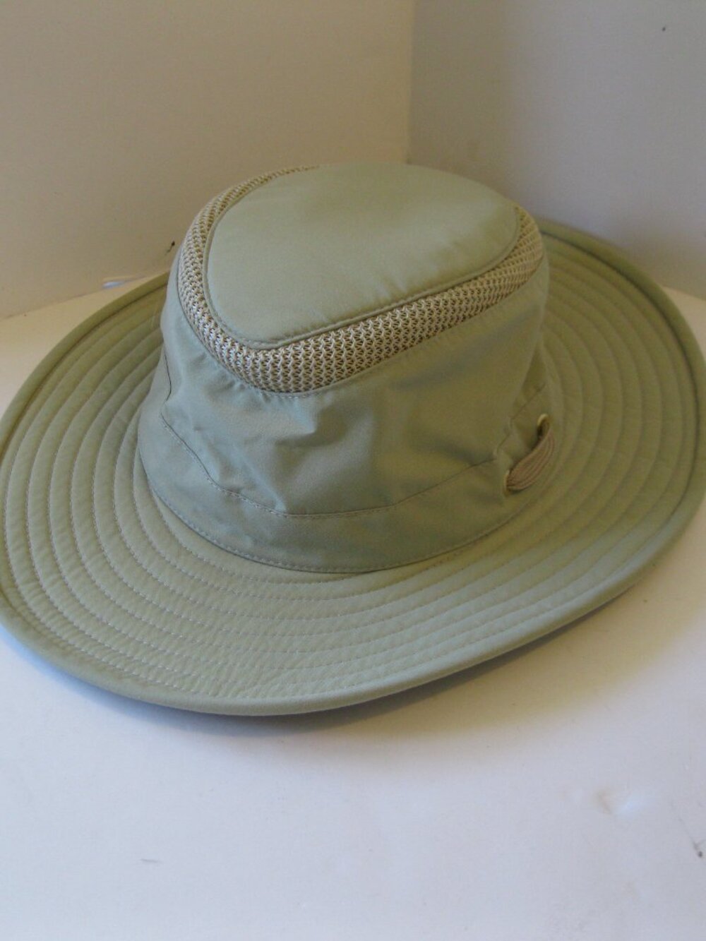 Tilley LTM6 Airflo Hat - Beige - Size 7 1/8 - unisex
